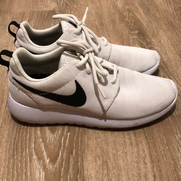 roshe 1 white